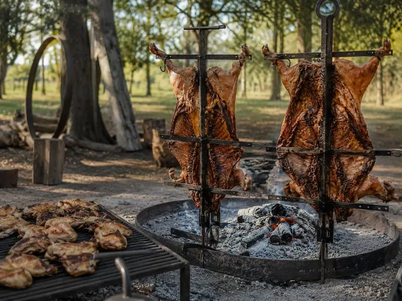 Traditional barbecue over the fire at El Carmen de Rojas